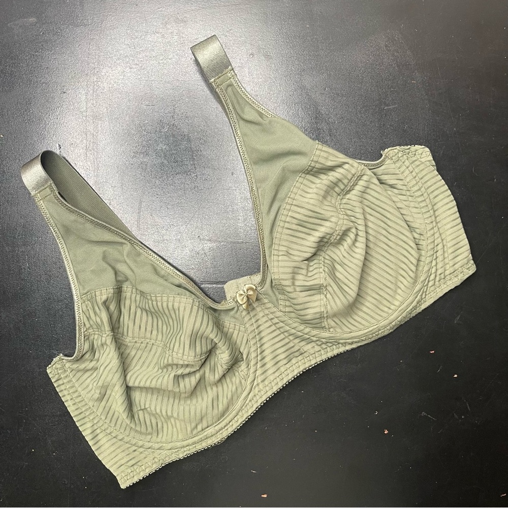 Olive Green Underwire Bra with wide straps 44D